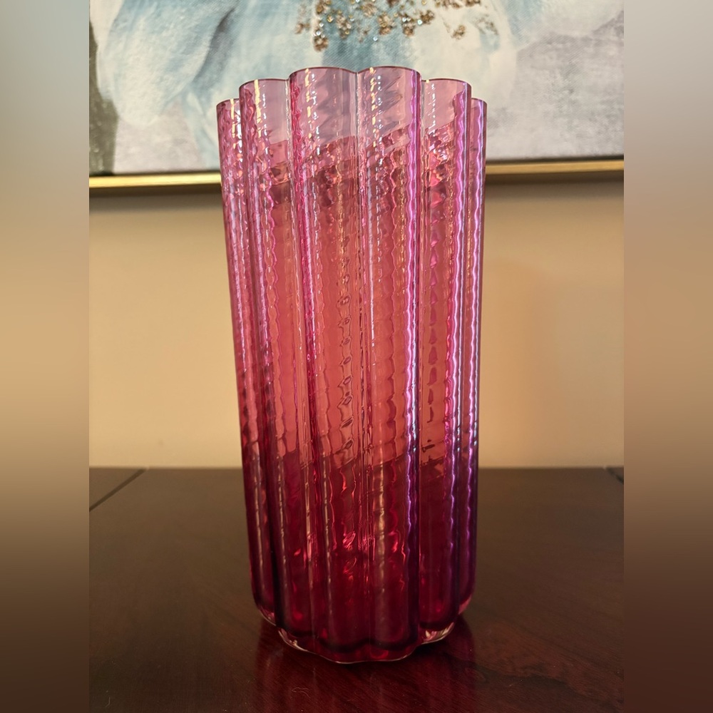 Cranberry Ripple Glass Vase - Picture 2 of 6